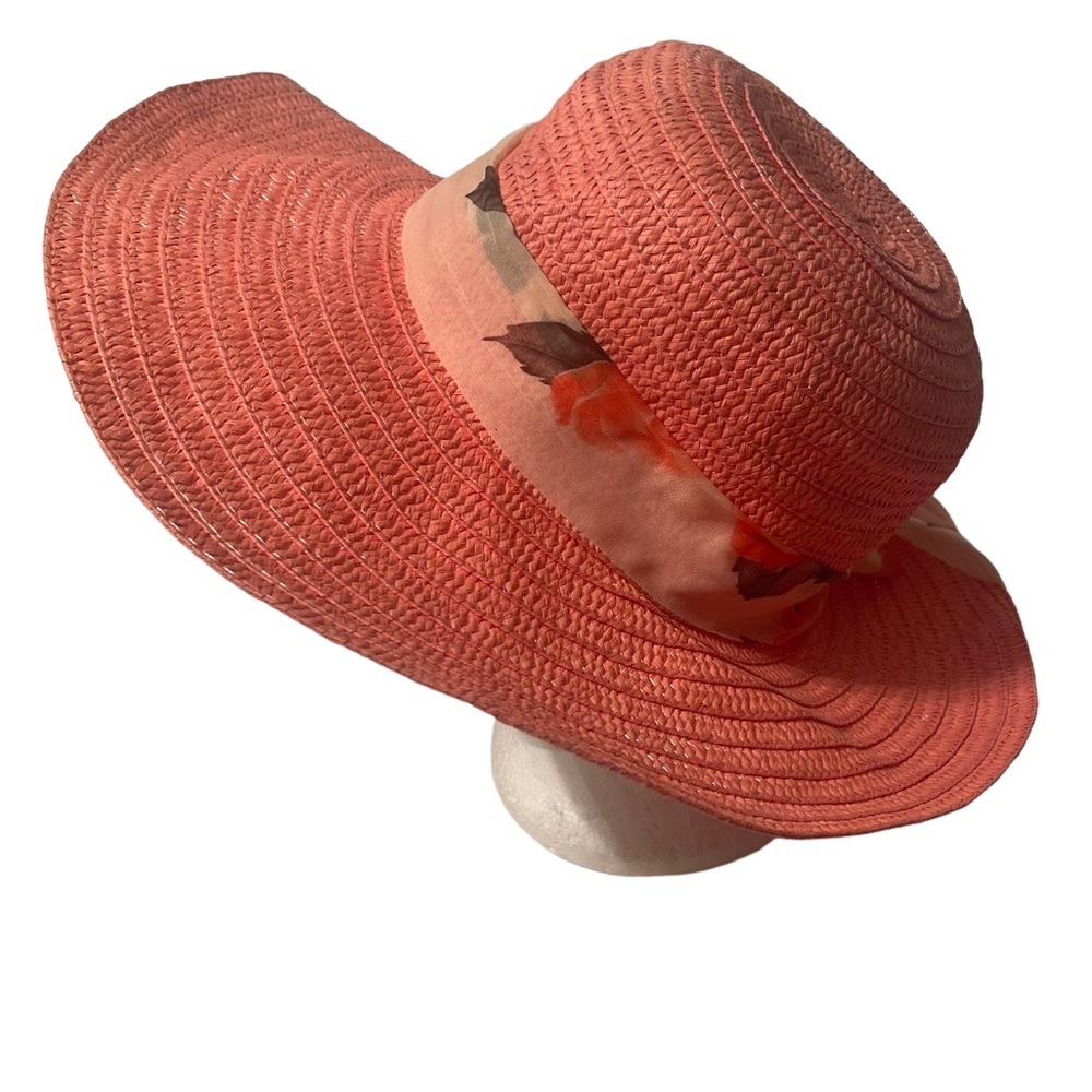 Peach Hat With Contrasting  Bow - Picture 4 of 8